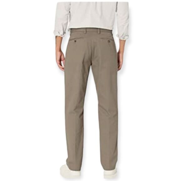 NWOT Amazon Essentials Men's Classic-fit Wrinkle-Resistant Flat-Front Chino Pant - Picture 2 of 7